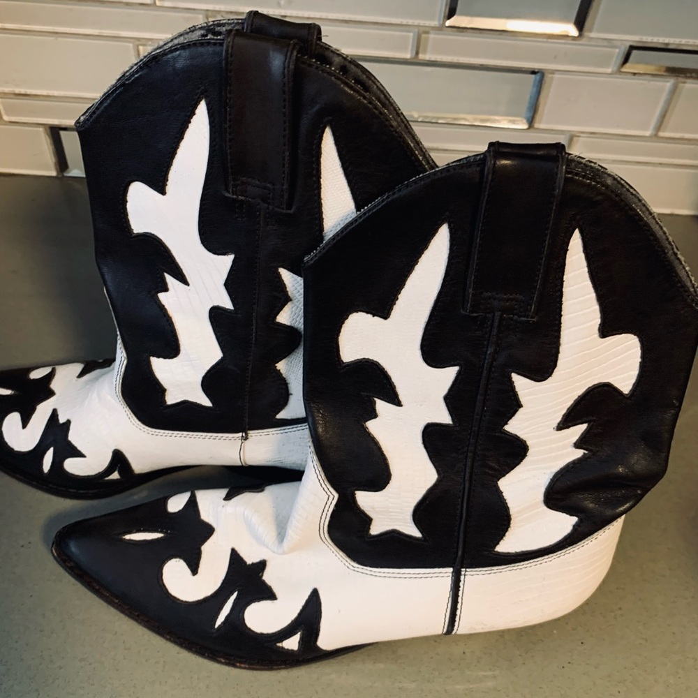 Circle S Cowboys boots